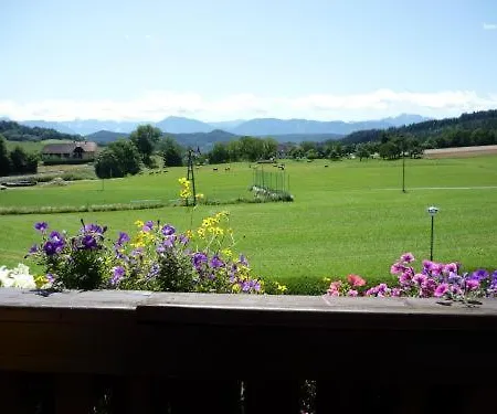 Landhaus Lassnig Guest house