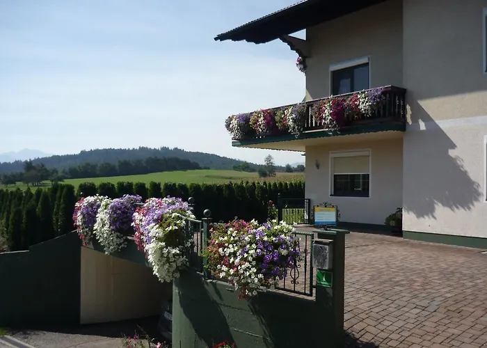 Landhaus Lassnig Guest house 3*