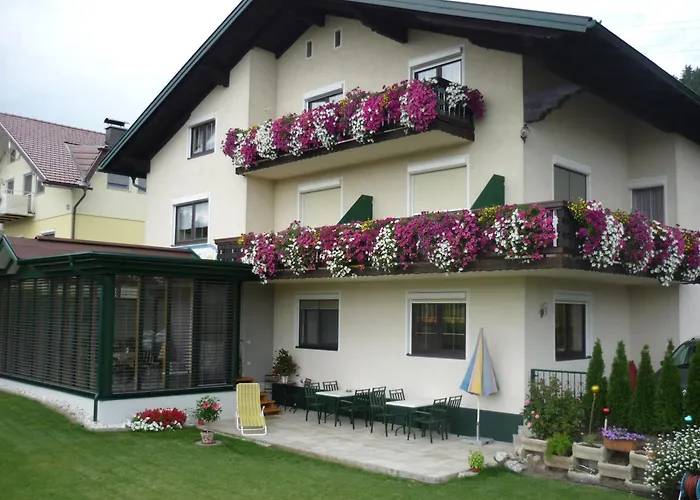 Landhaus Lassnig Guest house